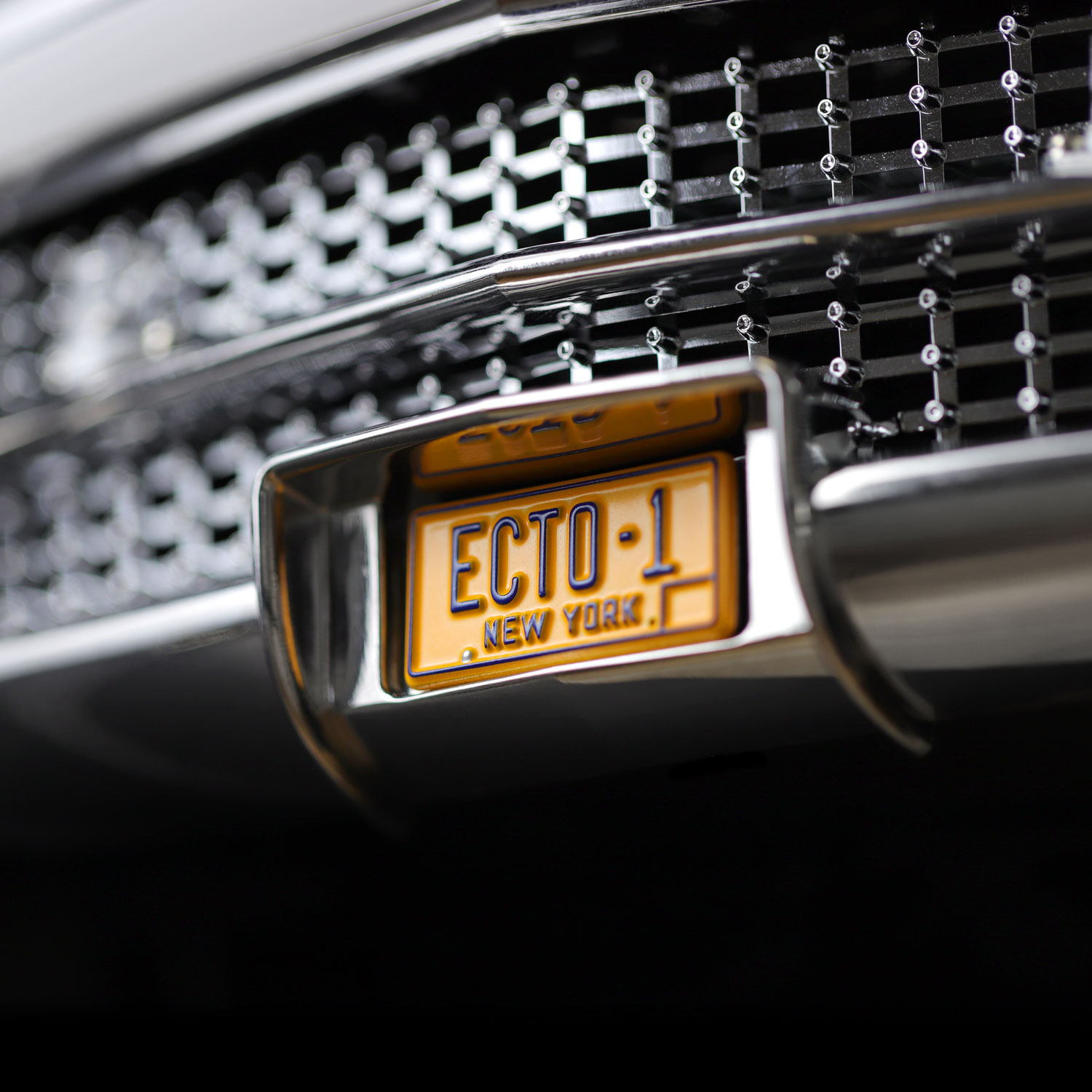 Die-cast Ecto-1 licence plate installed