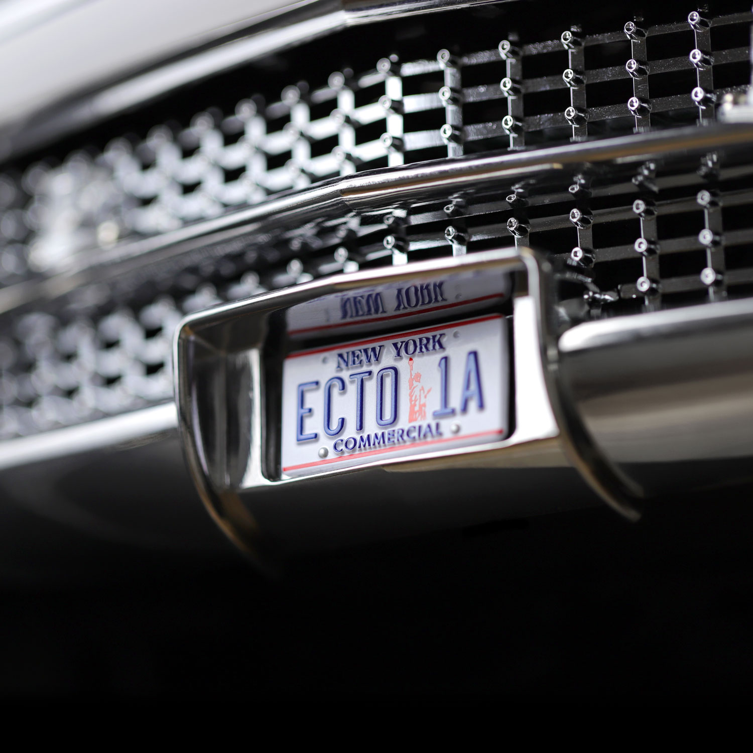 Front Ecto-1A licence plate installed