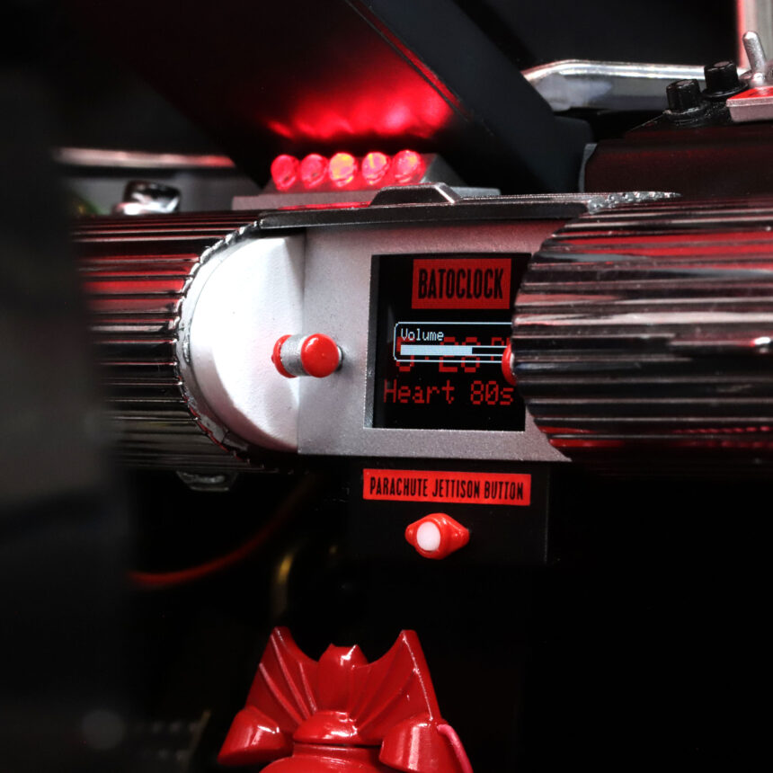 Fanhome '66 Batmobile Bat-Dash – A Bat-Circuit Add-on